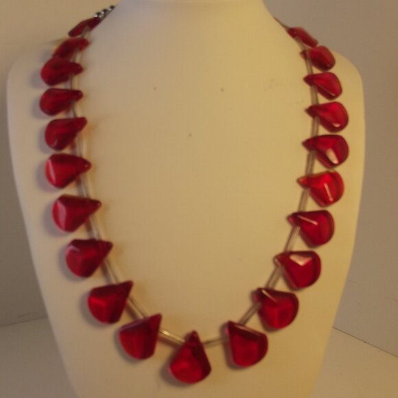 Choker Necklace Red Glass Teardrop Beads - Picture 1 of 5